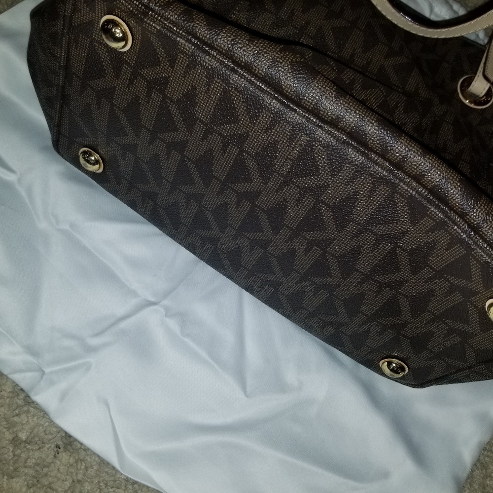Michael Kors - Picture 4 of 6